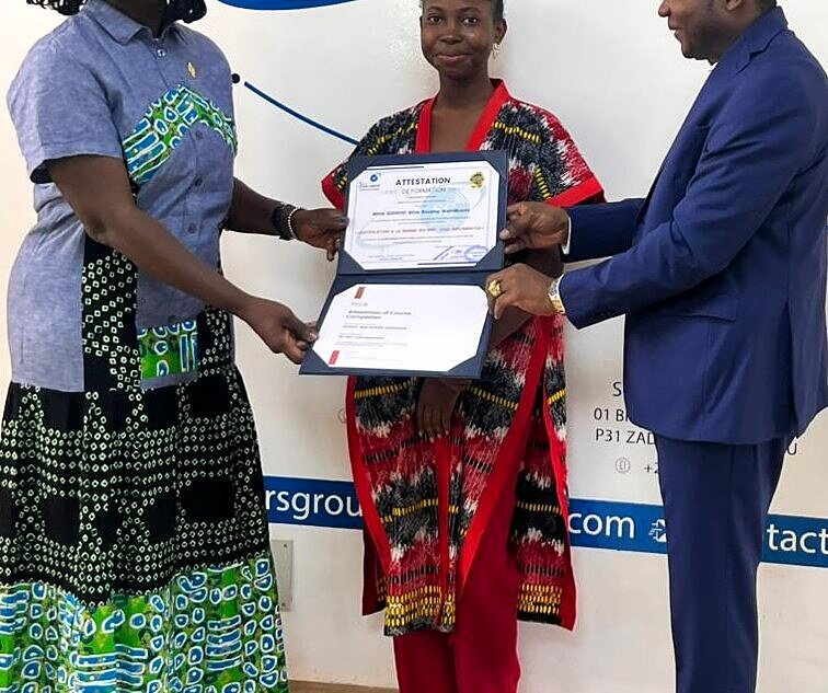 Remise d'attestation de formation ISO 9001